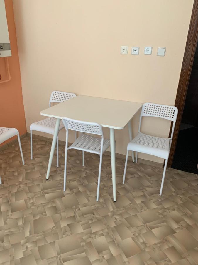 U-Compass Hostel Kiev Bagian luar foto