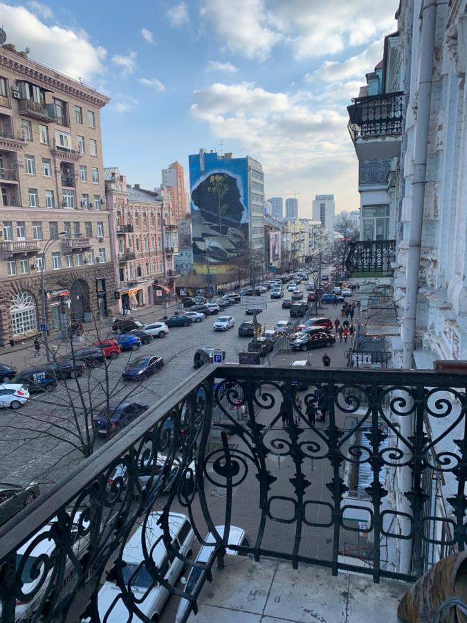 U-Compass Hostel Kiev Bagian luar foto