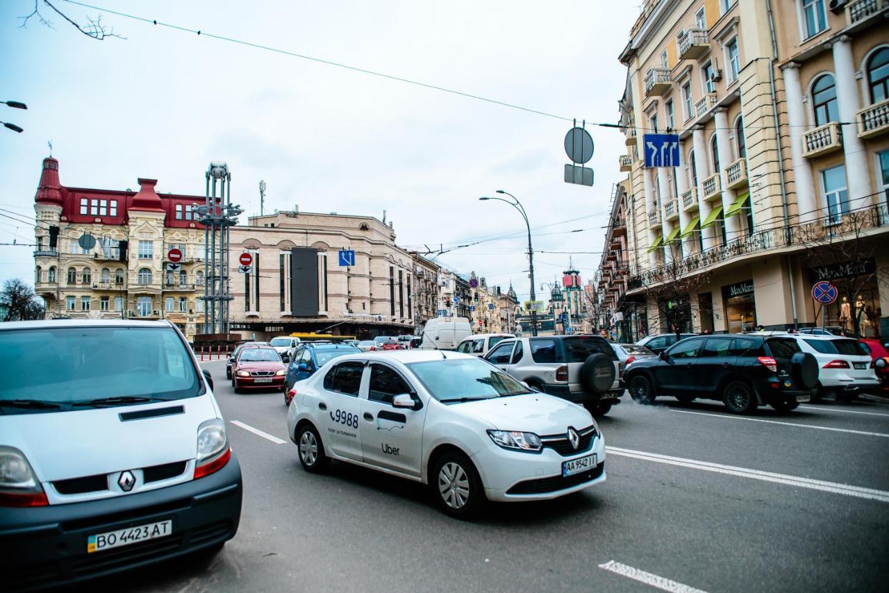 U-Compass Hostel Kiev Bagian luar foto