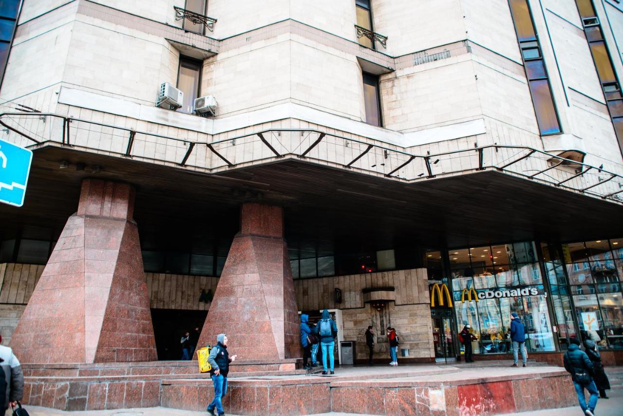 U-Compass Hostel Kiev Bagian luar foto